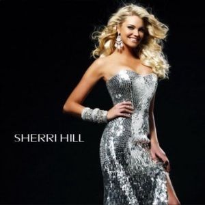 Sherri Hill | Silver | Gown| SZ 4